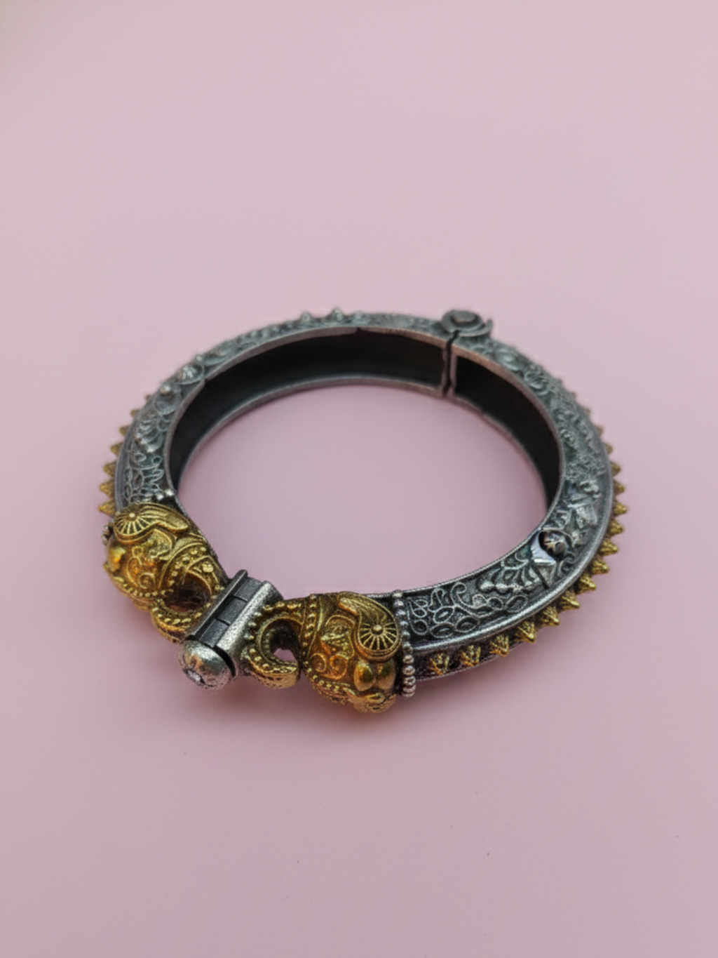 Gul E Jaipur Brass Black Silver Bangle