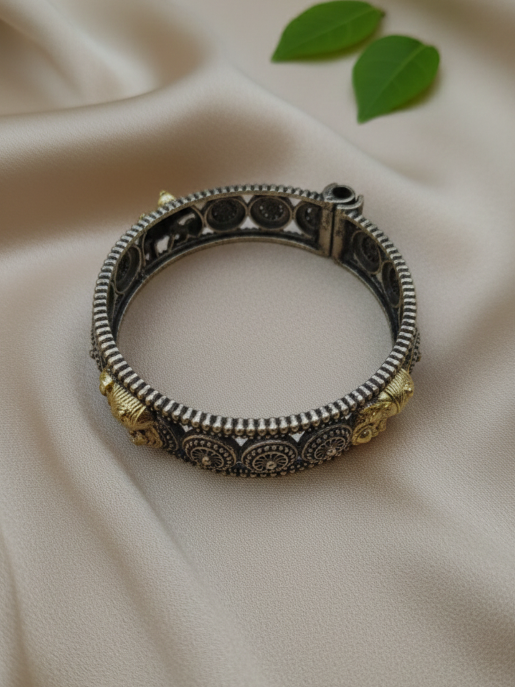 Gul E Jaipur Brass Black Antique bangle For Women