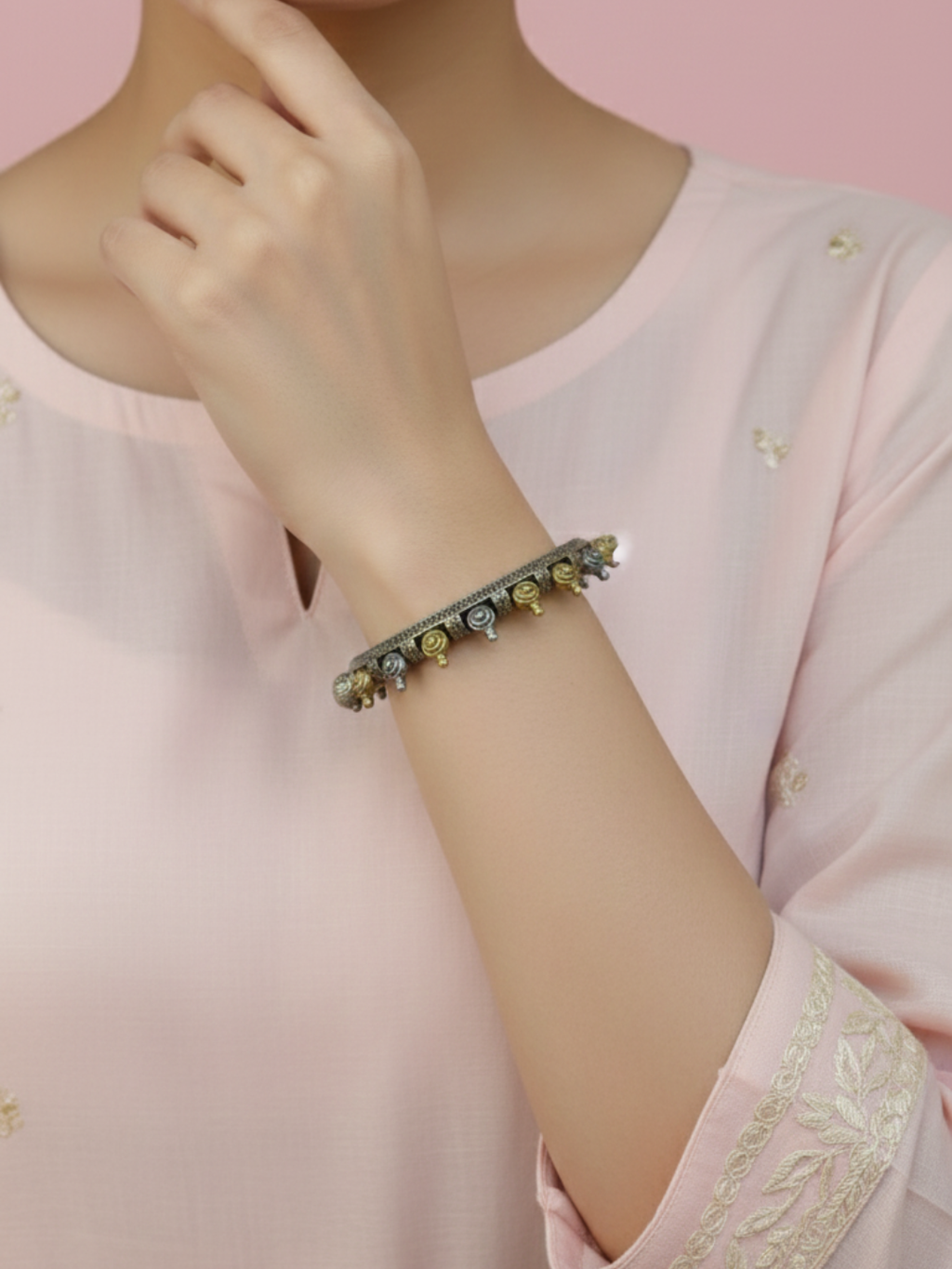 Ethnic Treasure Dual Finish Bangle