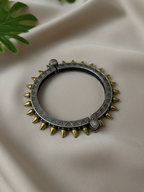 Royal Empress Two-Tone Brass Kada