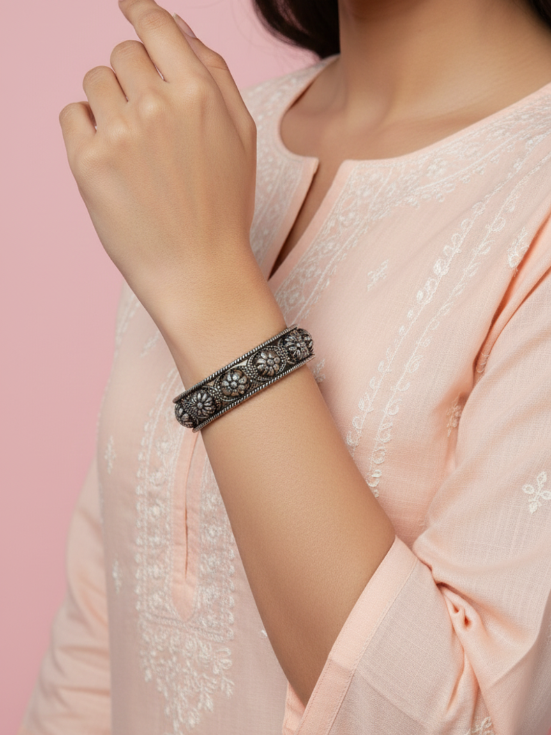 Premium Quality Silver Look Brass Bangles