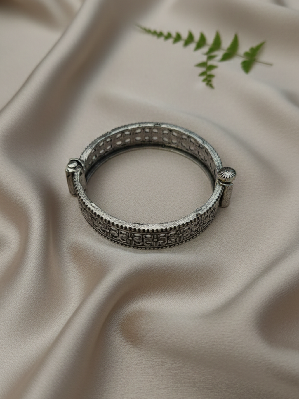 Designer Wedding Wear Antique Silver Brass Bangles