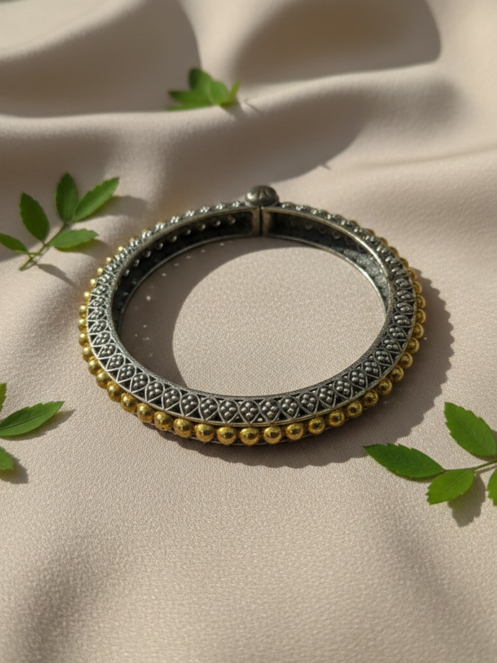 Rajwada Signature Oxidized Kada