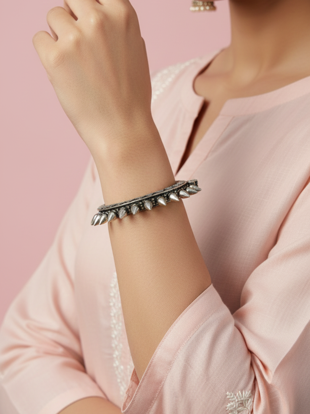 Royal Ethnic Oxidized Silver Plated Brass Kada