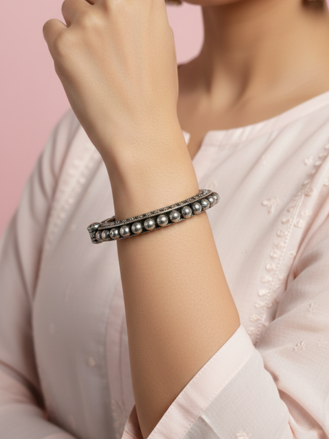Silver Oxidized Brass Vintage Bangle for Women