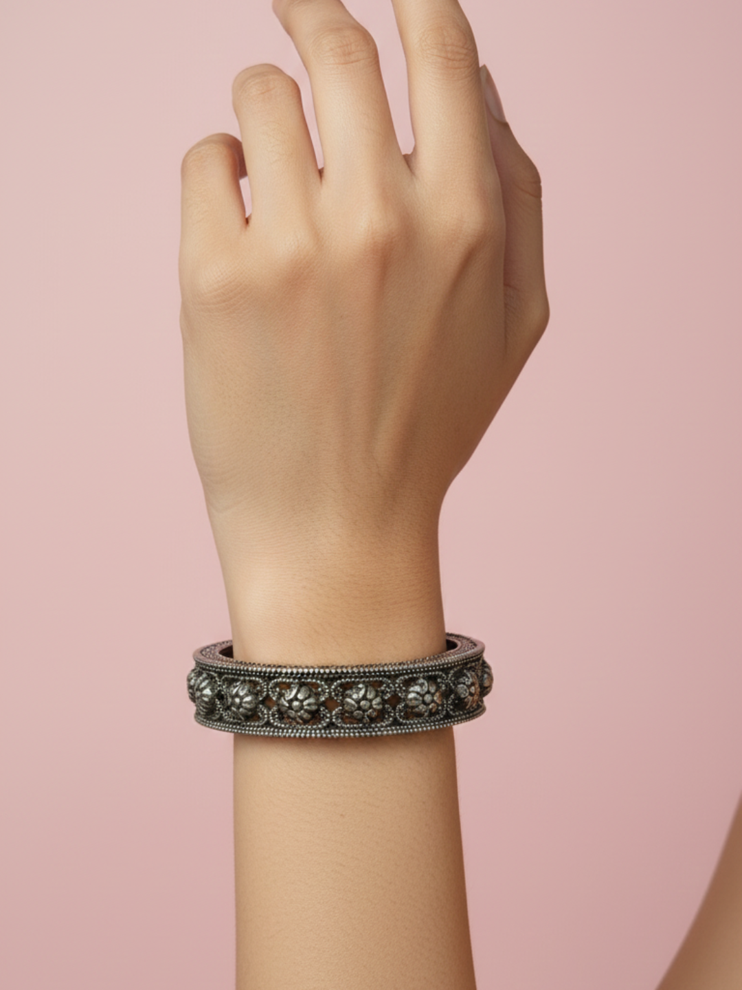 Premium Quality Silver Look Brass Bangles